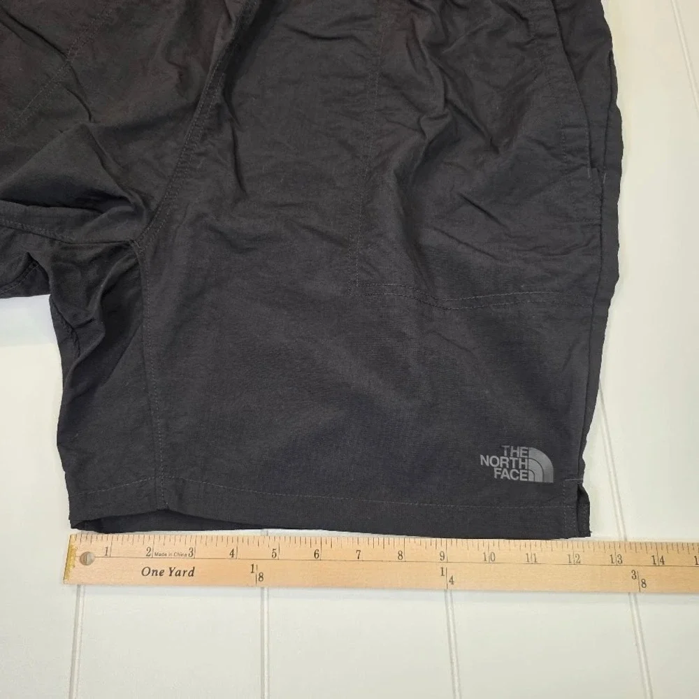 The North Face Mens XXL Adventure 7